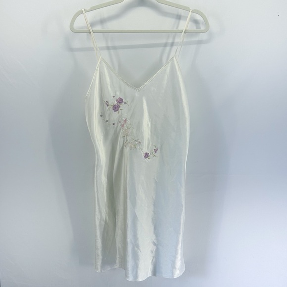 california dynasty Other - Vintage California Dynasty Ivory Satin Floral Embroidered Mini Slip Dress Med